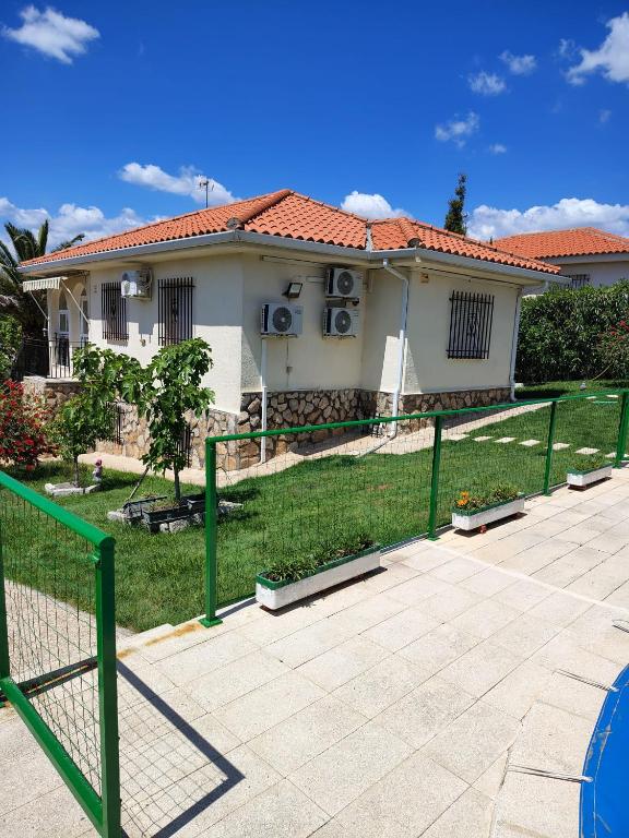 Chalet familiar con Piscina en Casar de Escalona,lugar ideal para visitar Puy du Fou - B&B El Casar de Escalona