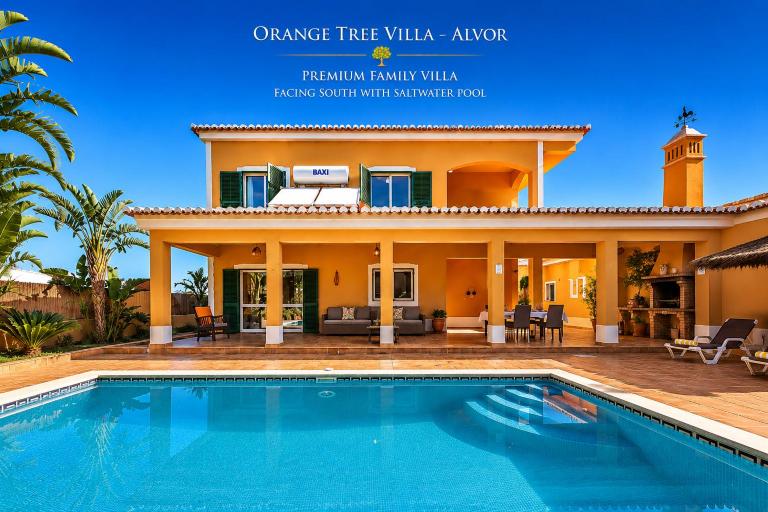 "Orange Tree Villa in Alvor - South - facing Family Villa with Private Poll" - B&B Alvor