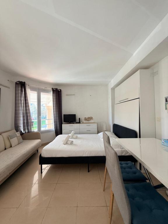 Perfect Studio Nice Beach Airport - Bed and Breakfast Nice