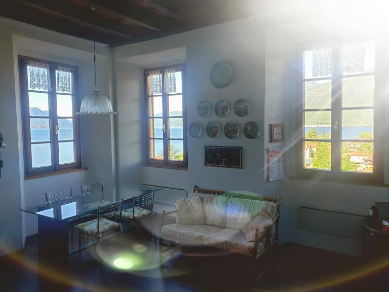 HRT apartment 1 - Bed and Breakfast Maccagno