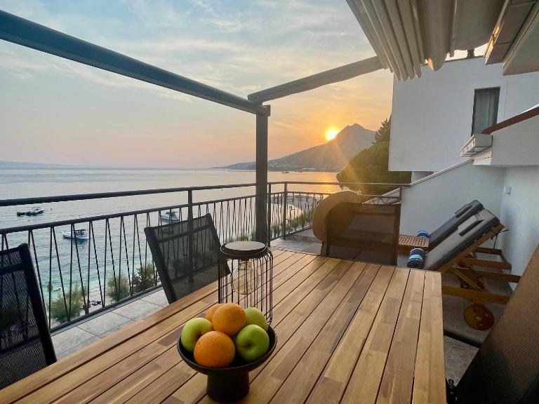 U La La Apartment - Bed and Breakfast Omiš