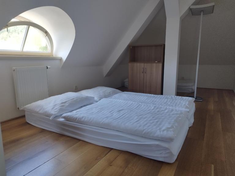 Jeschkeho vila a Lázeňský dům - Ferienwohnung Kuks
