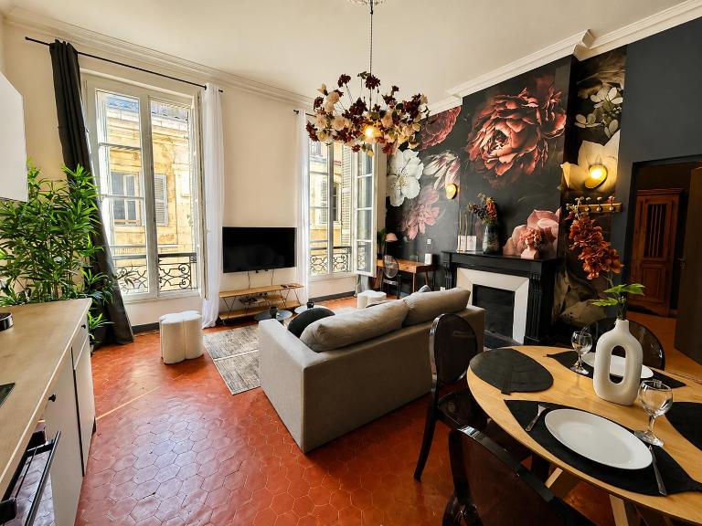 Le Boudoir des Capucins - T2 Plein Centre Ville proche Canebière Vieux Port - Gare TGV Saint Charles - B&B Marsiglia