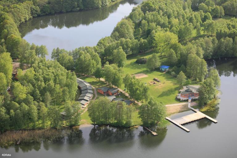 Domki nad Jeziorem Wisola - B&B Ciemnik