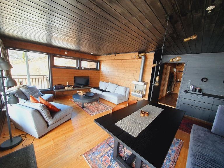 Beautiful apartment in Sinnes E12 - Bed and Breakfast Gilja