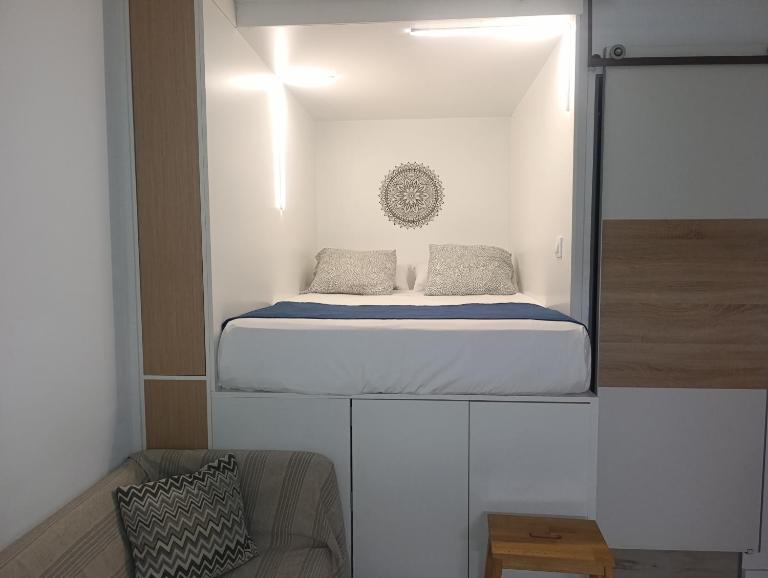 "El Rincón de Sevilla 1" A 9 min en metro del centro de Sevilla - B&B San Juan de Aznalfarache