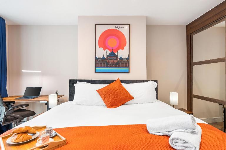 Sunny, Super Central, Seaview, 1 bed apartment, Sleeps 4 - Fast WiFi, All Mod Cons & a Luxurious Super King Bed - Ferienwohnung Brighton