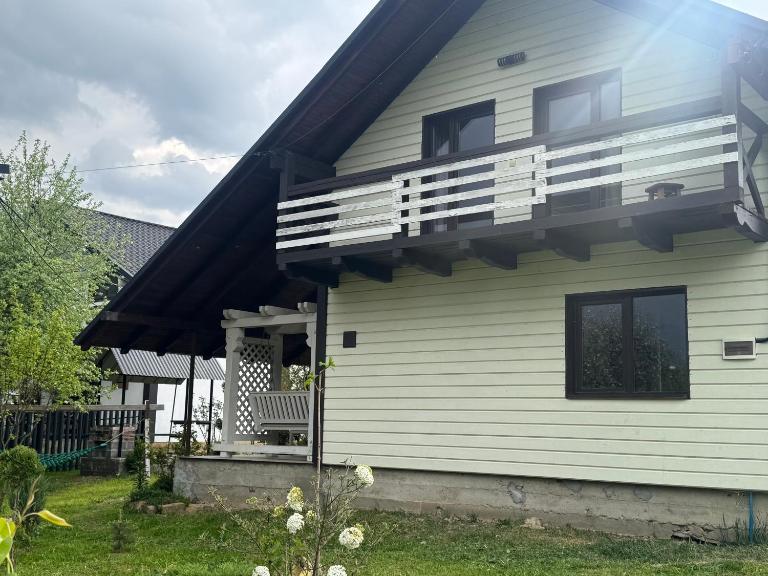Villa Zgarda 2 - Chambres d'hôtes Mykulychyn