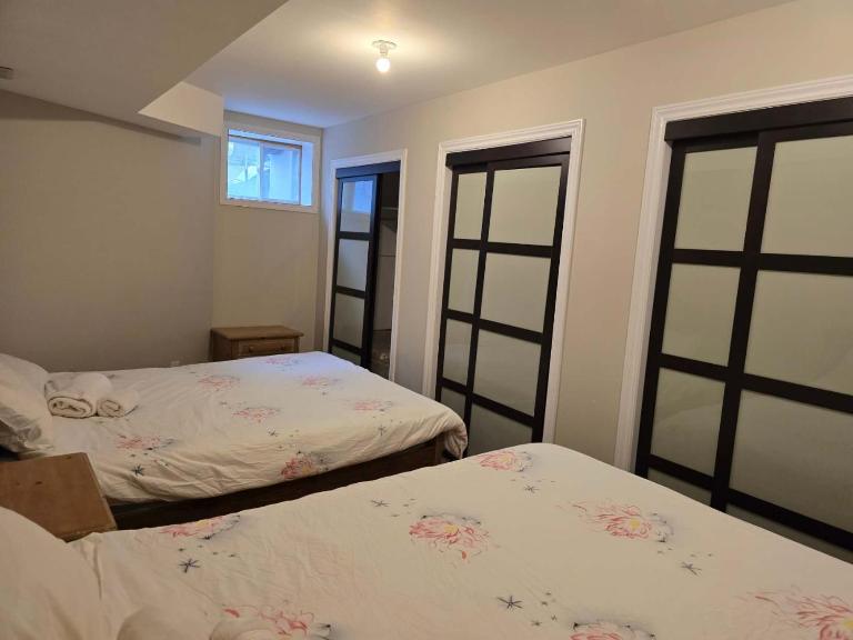 11 Min Walk to Yonge Sheppard Subway One Bedroom Suite Apartment - Bed and Breakfast Toronto