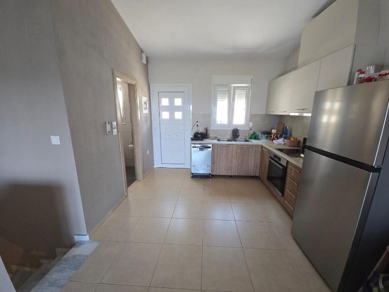 Vlad's Apartments - Ferienwohnung Lárisa