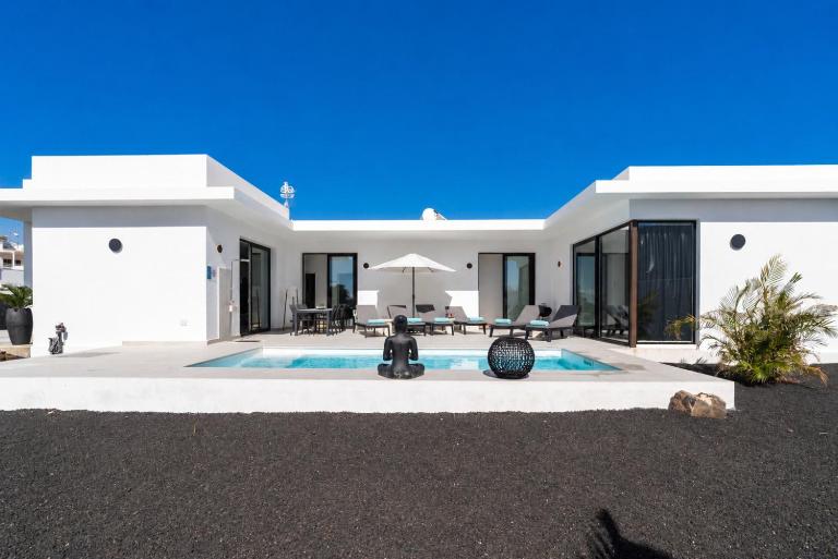 Casa Corazon by BLVE Homes - B&B Yaiza