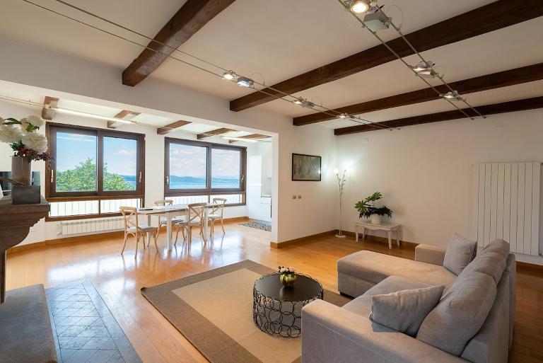 A casa di Fabrizio Lake view 2 bedrooms Fiber AC - B&B Bracciano