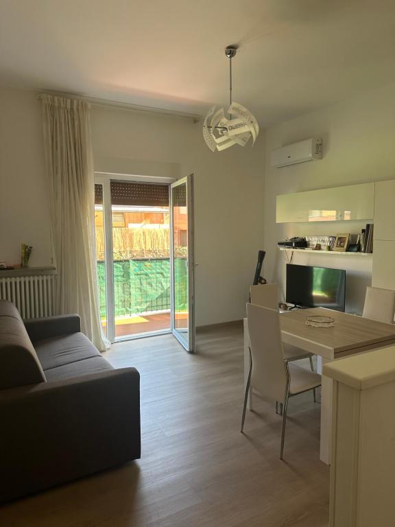 Appartamento rinnovato a Grado - 2 camere e parcheggio - B&B Grado