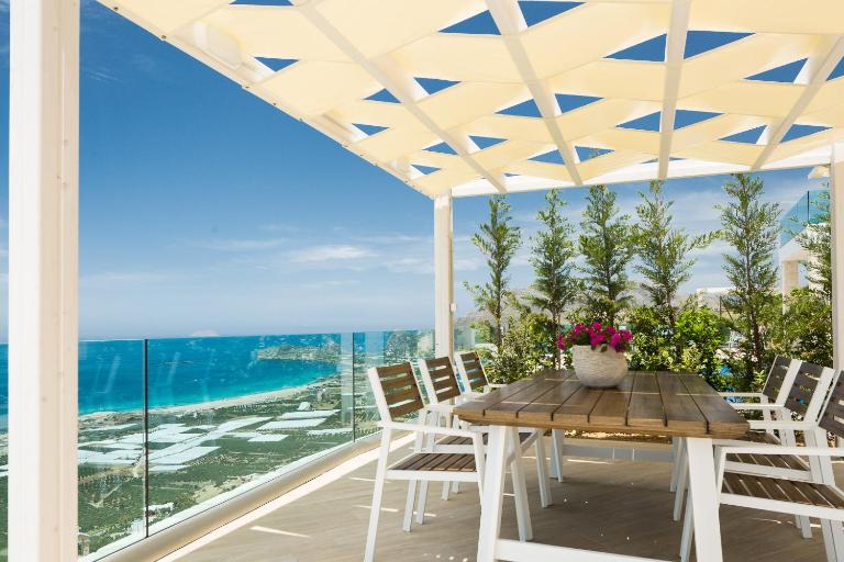 Flower Village - B&B Chania