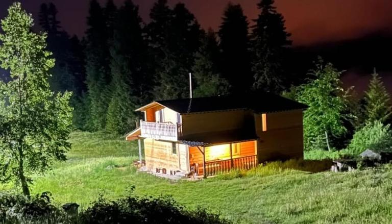 Papa's Qel - Ferienwohnung Mestia