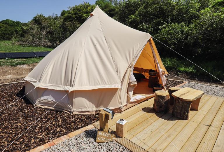 Bloom Canyon luxury bell tent glamping By Air Premier - Chambres d'hôtes Alfriston