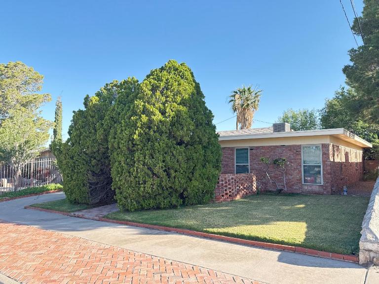 West El Paso 3-Bedroom Home Near UTEP with Private Backyard - B&B El Paso