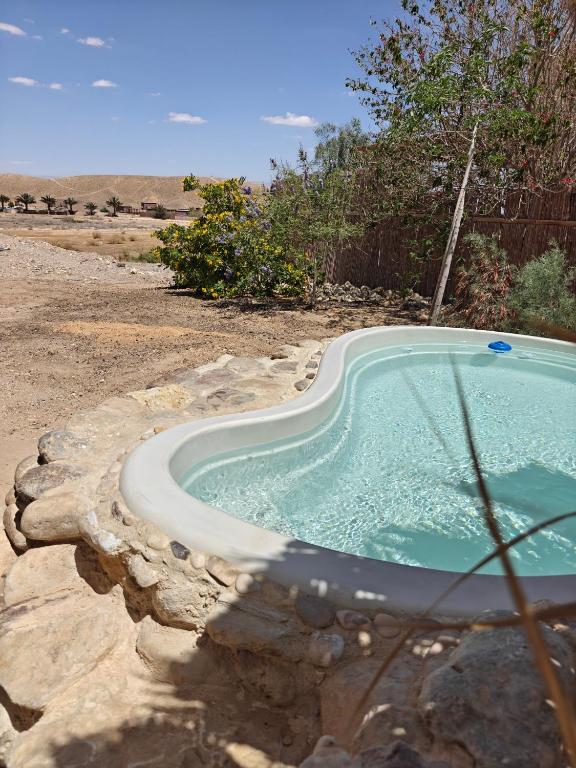 לנשום בצוקים - Bed and Breakfast Tsuqim