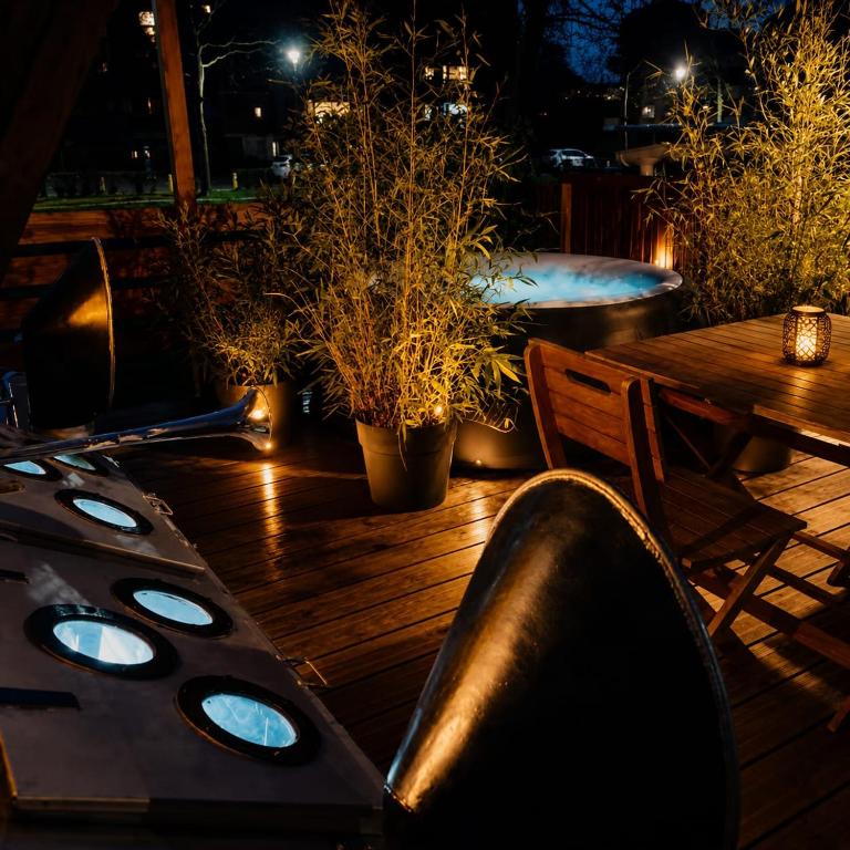 Péniche de charme avec jacuzzi sur canal du midi - B&B Tolosa