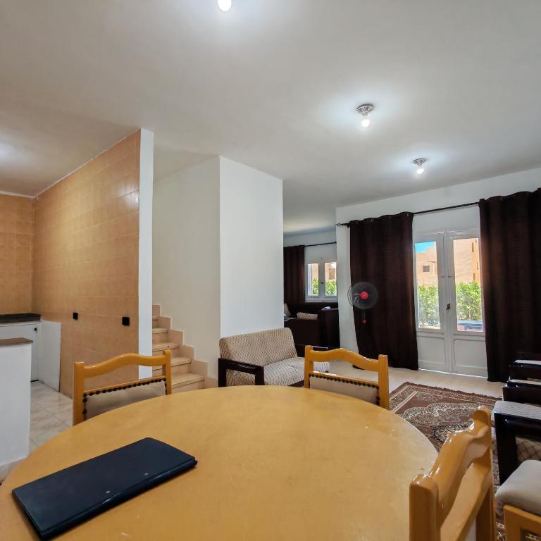 Doblex Beach Chalet with Private Garden in Reem ElFala Resort - Ferienwohnung El-Alamein