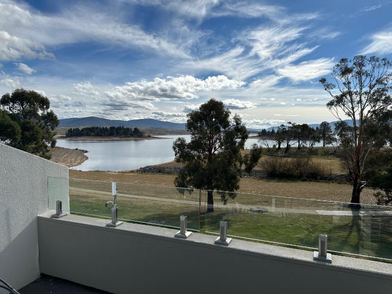 The brumby by the lake- Horizons Lake Jindabyne - Ferienwohnung Jindabyne