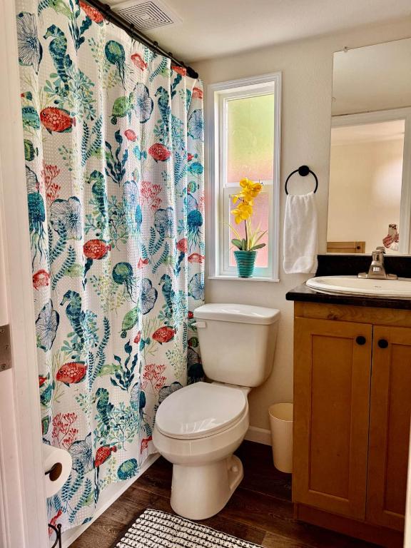 Atlas Retreat: Hot Tub, Sauna, Cold Plunge - B&B Sagle