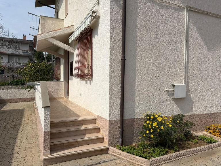 Casa Vacanza Renato 2 - B&B Silvi Paese