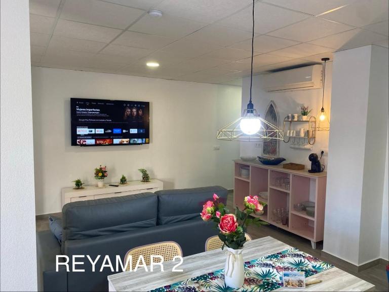 Apartamentos Reyamar 2 - Bed and Breakfast El Puerto de Mazarrón