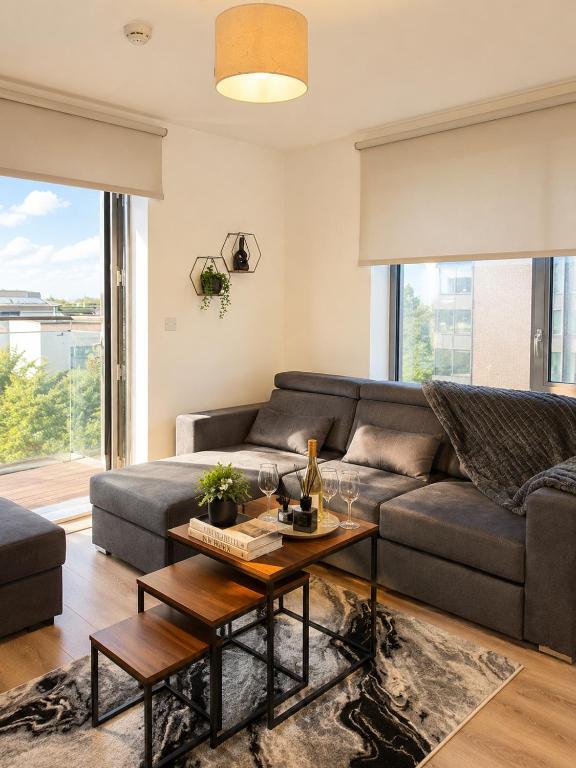 Luxury High-end Flat with Pool Table and Balcony - B&B Londra