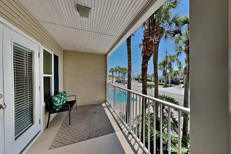 Grand Caribbean Destin #210 East - Bed and Breakfast Destin