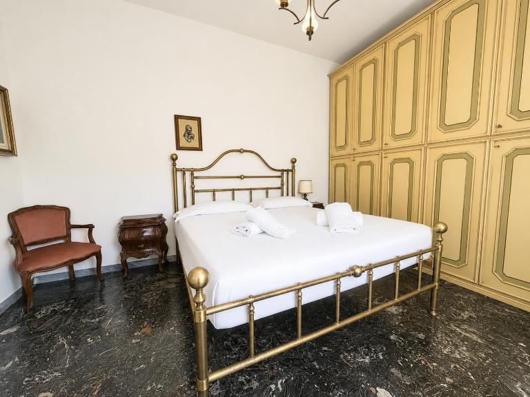 Hostdomus - Casa Ambra - B&B Finale Ligure
