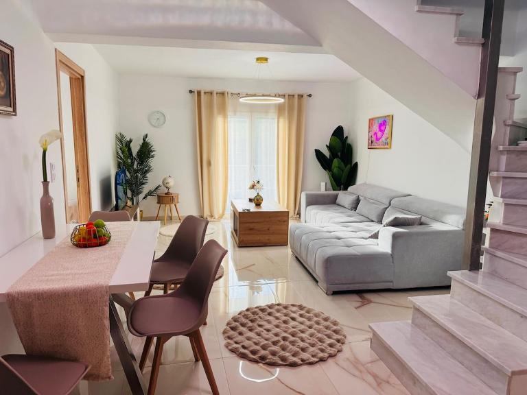 New Era Holiday Home - B&B Néa Péramos