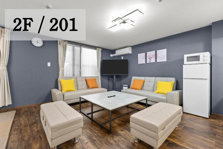 Smart Stay Inn - Bed and Breakfast Osaka