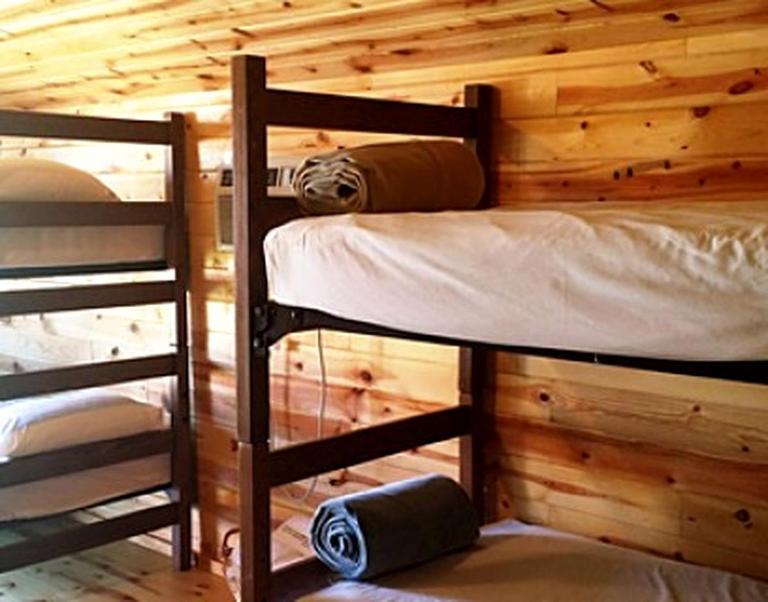 Upscale Black Hills Cabin & RV Getaway Near Sturgis, South Dakota - Bed and Breakfast Sturgis
