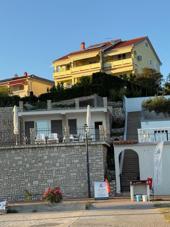 Apartments Kaja - Chambres d'hôtes Rab