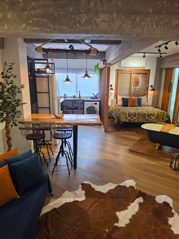 O Refúgio 202 Loft Exclusivo com Banheira Vitoriana em Gramado - B&B Gramado