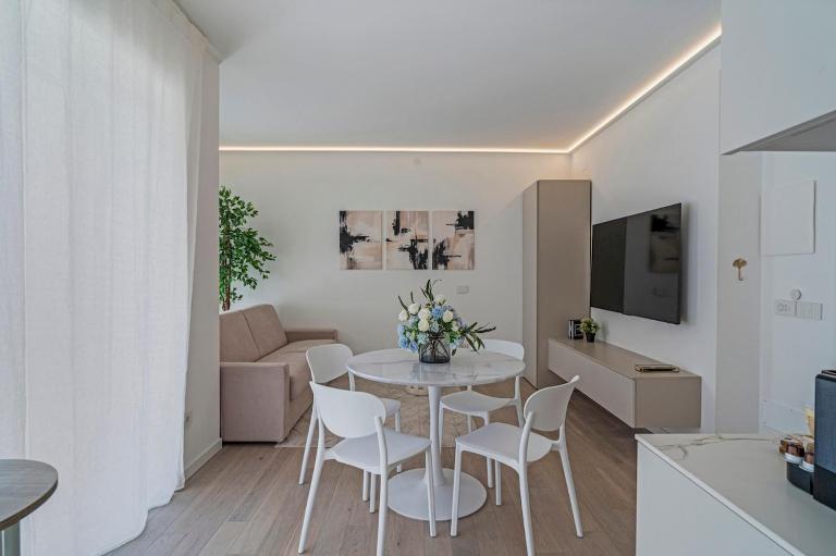 New modern Apartment - Porta Nuova & Milan Central - B&B Milan