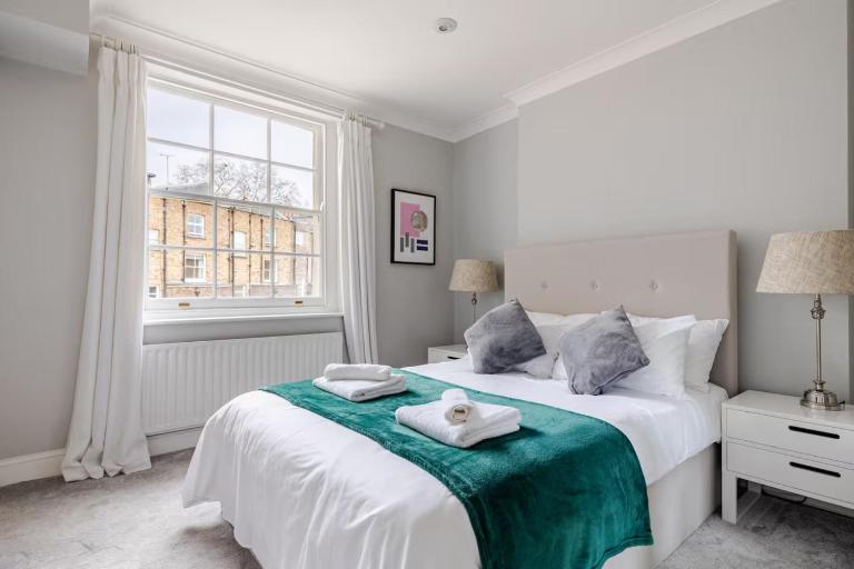 Large Group Apartment near Kings Cross & Euston - B&B Londra