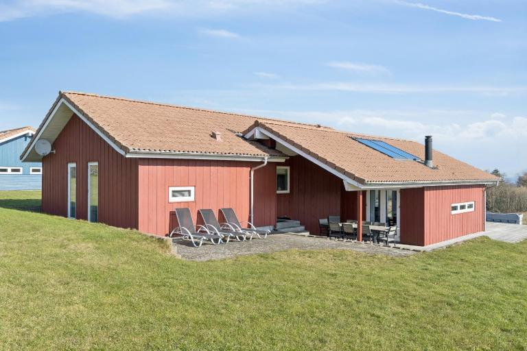 Sea View Spa And Space For The Whole Family - B&B Augustenborg