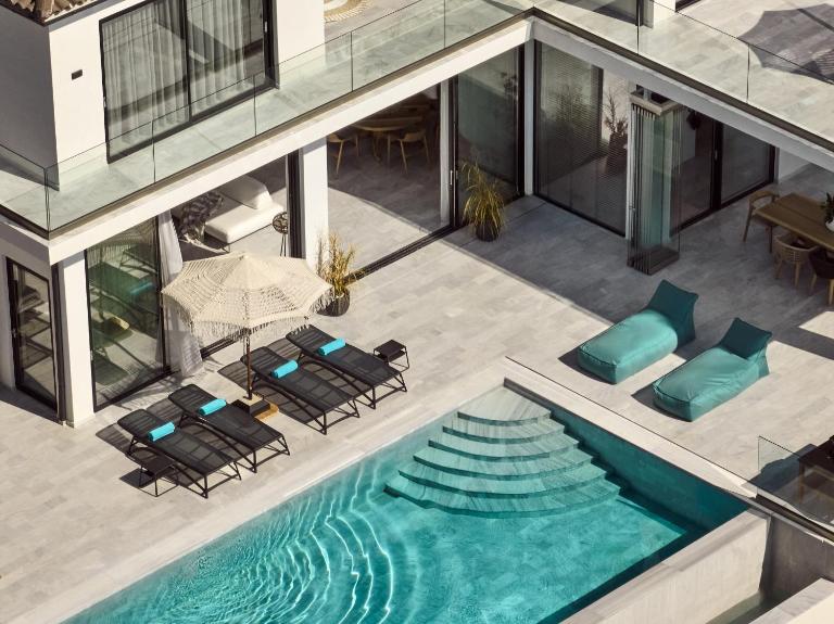 4-Bedroom Private Villa Sea view & Swimming pool - B&B Laganas