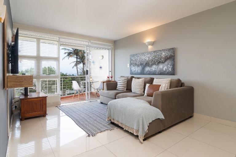 Chakas Cove 70 - B&B Ballito