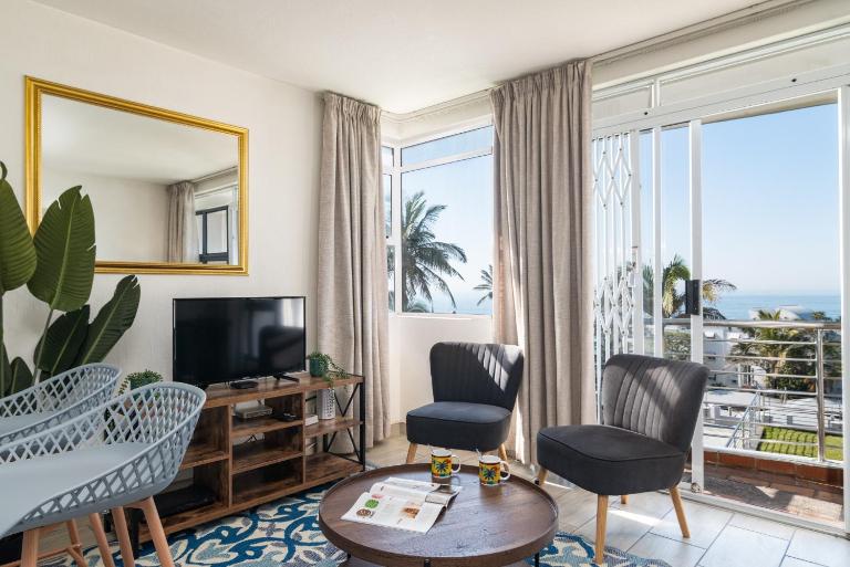 Chakas Cove 76 - B&B Ballito