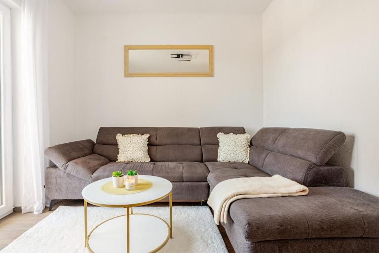 Apartment Kiara - Ferienwohnung Rogoznica