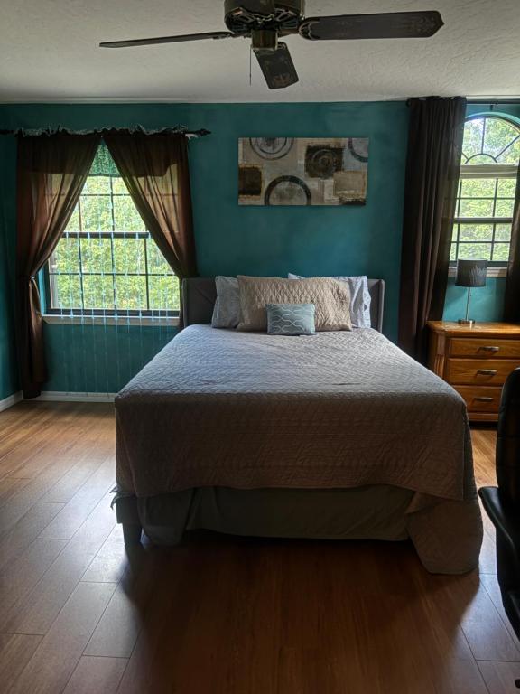 R-Room- 2nd floor in an Awesome Villa 20 minutes from the beach - Chambres d'hôtes Melbourne