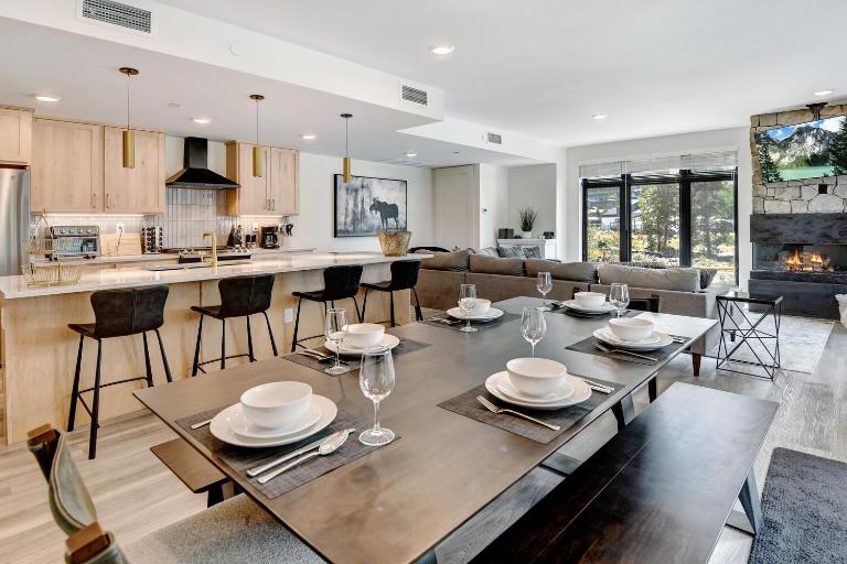 Downtown WP Condo 2208 I Private Hot Tub I AC I Great Views I Activity Program - B&B Winter Park