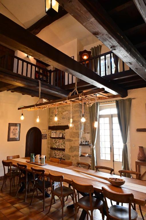 L'Oustal des Rameaux - Bed and Breakfast Brissac