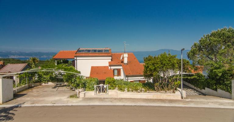 Apartmani Alice - Ferienwohnung Njivice, Krk