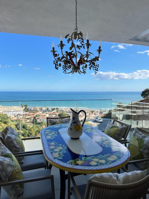 Luxury Sea View Apartment near Málaga - B&B Rincón de la Victoria