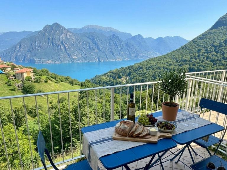 Lake Iseo View Retreat - Quiet & Nature - B&B Fonteno