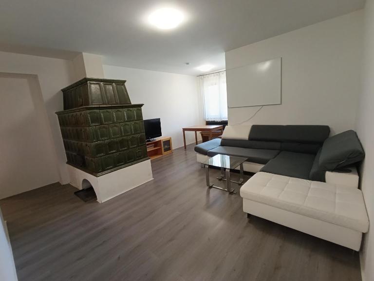Ruhige Unterkunft - B&B Oberlungitz